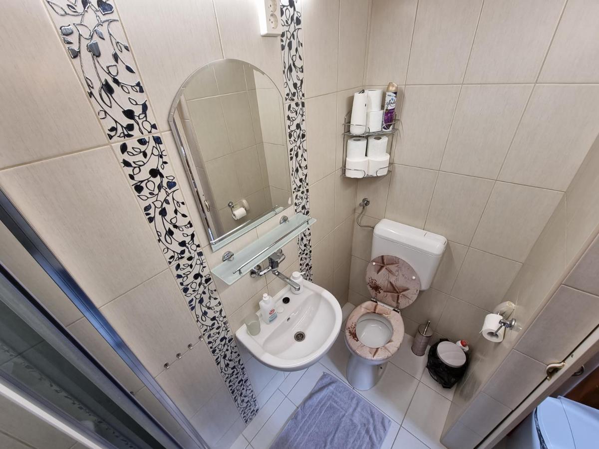 Little Cozy Apartman Miskolc Exteriör bild