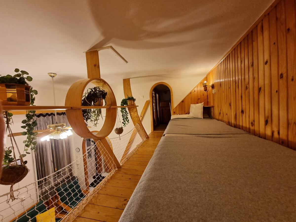 Little Cozy Apartman Miskolc Exteriör bild