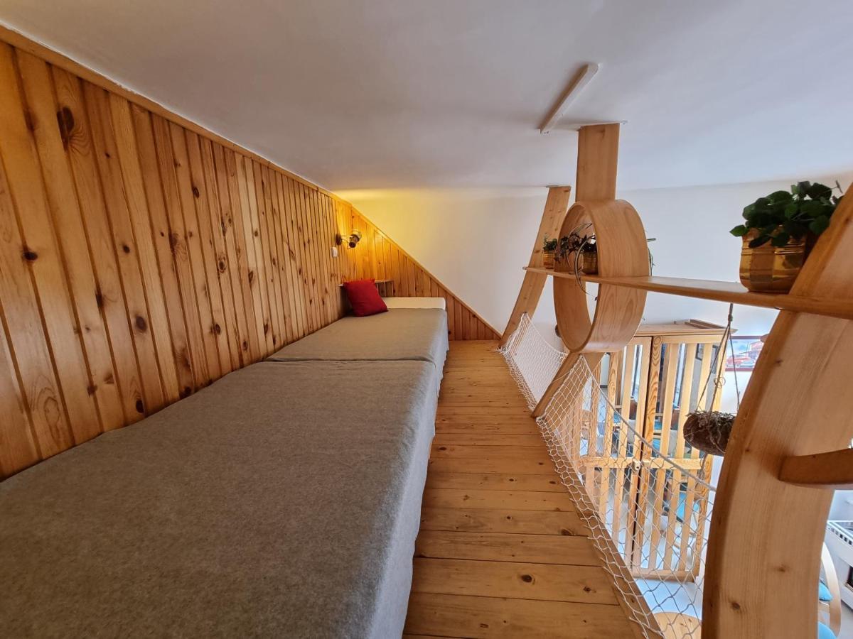 Little Cozy Apartman Miskolc Exteriör bild