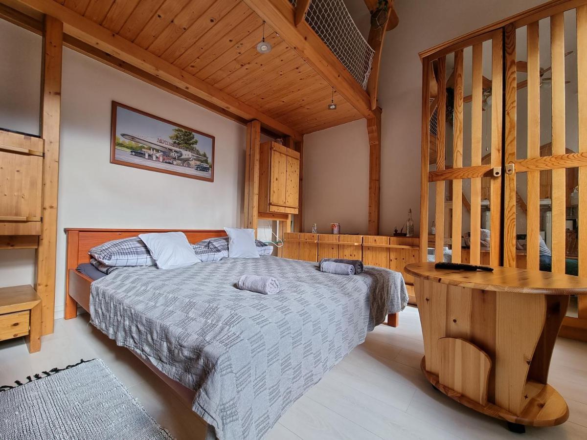 Little Cozy Apartman Miskolc Exteriör bild